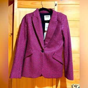 Pink and blazer peak panel blazer